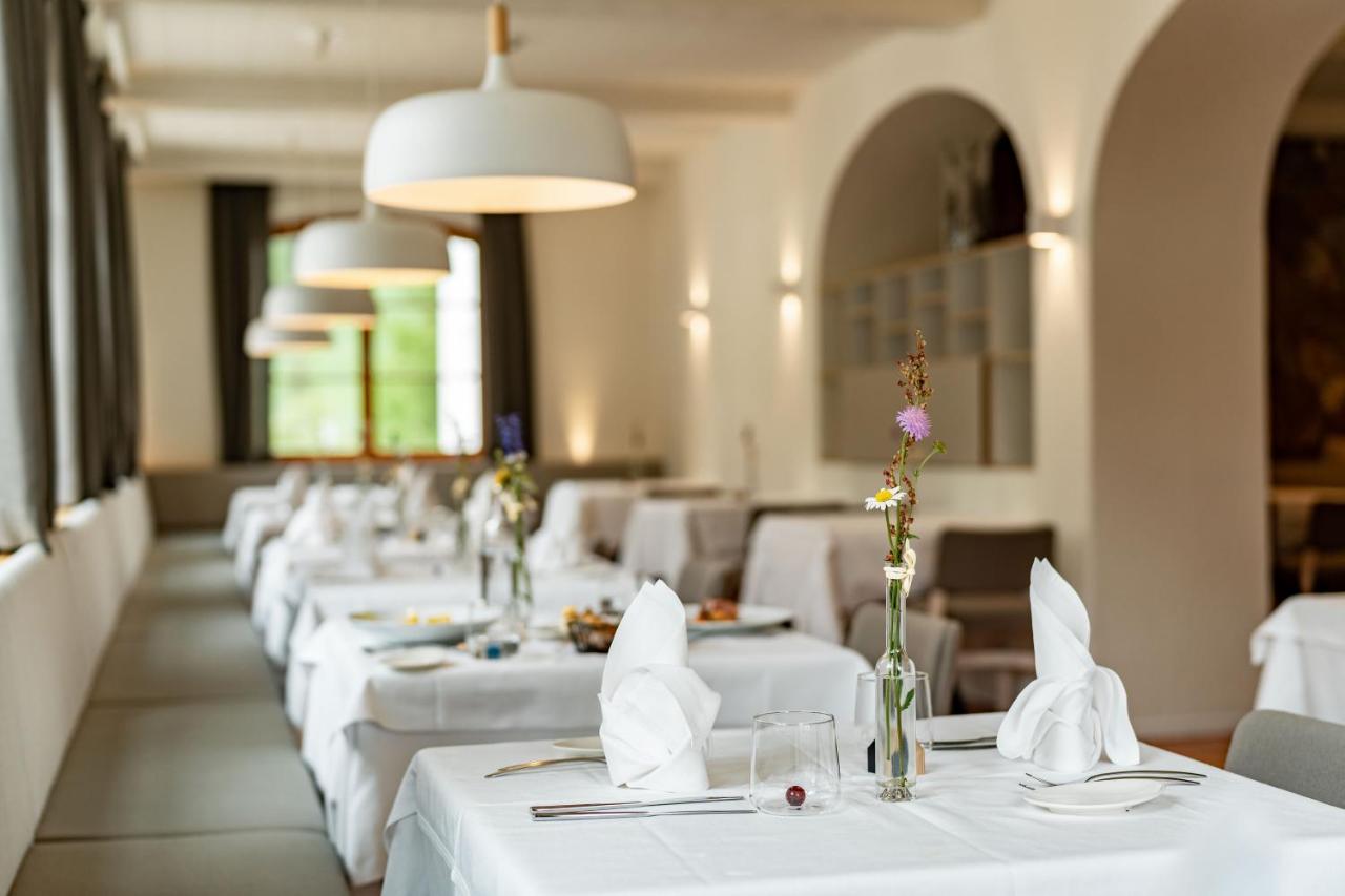 Zum Hirschen Boutique Hotel Val Di Non Unsere Liebe Frau im Walde Exterior foto