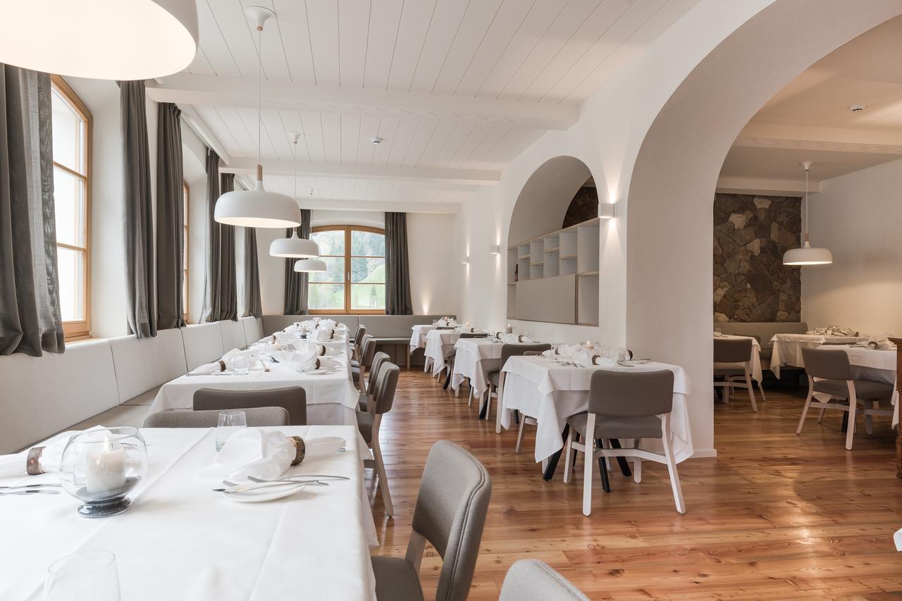 Zum Hirschen Boutique Hotel Val Di Non Unsere Liebe Frau im Walde Exterior foto